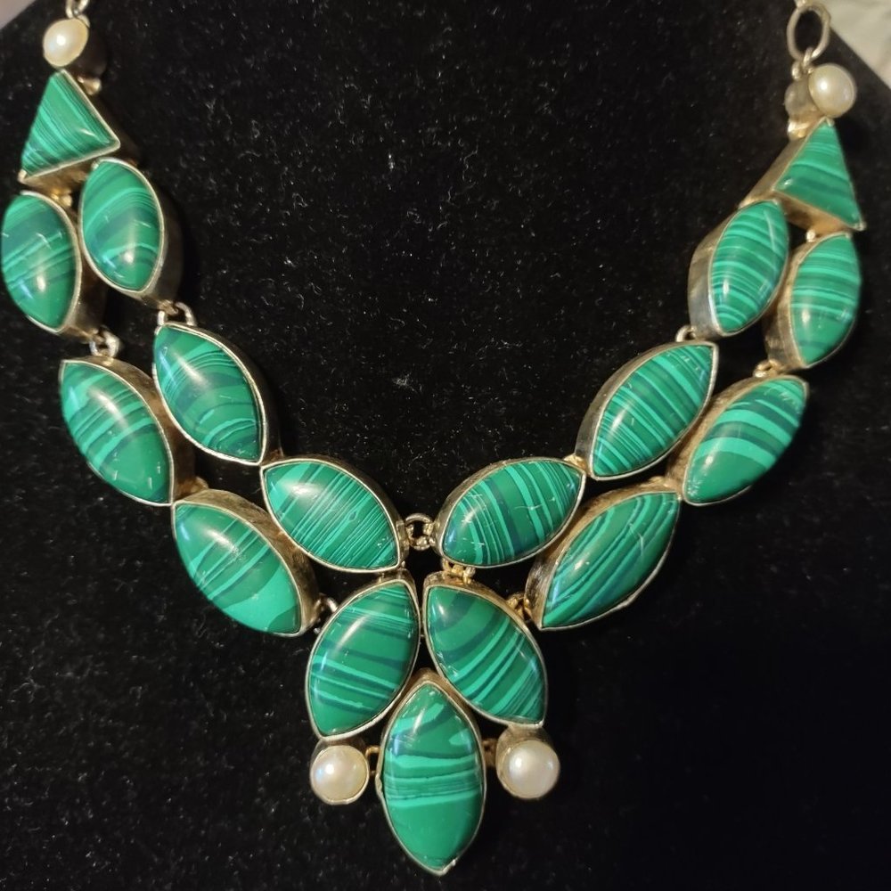 MALACHITE & PEARLS BIB NECKLACE